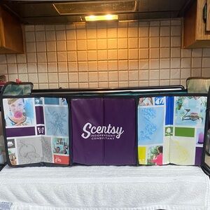 Scentsy Portable Purple Accordian Tote with Multi-Color Panels and 3 Compartment